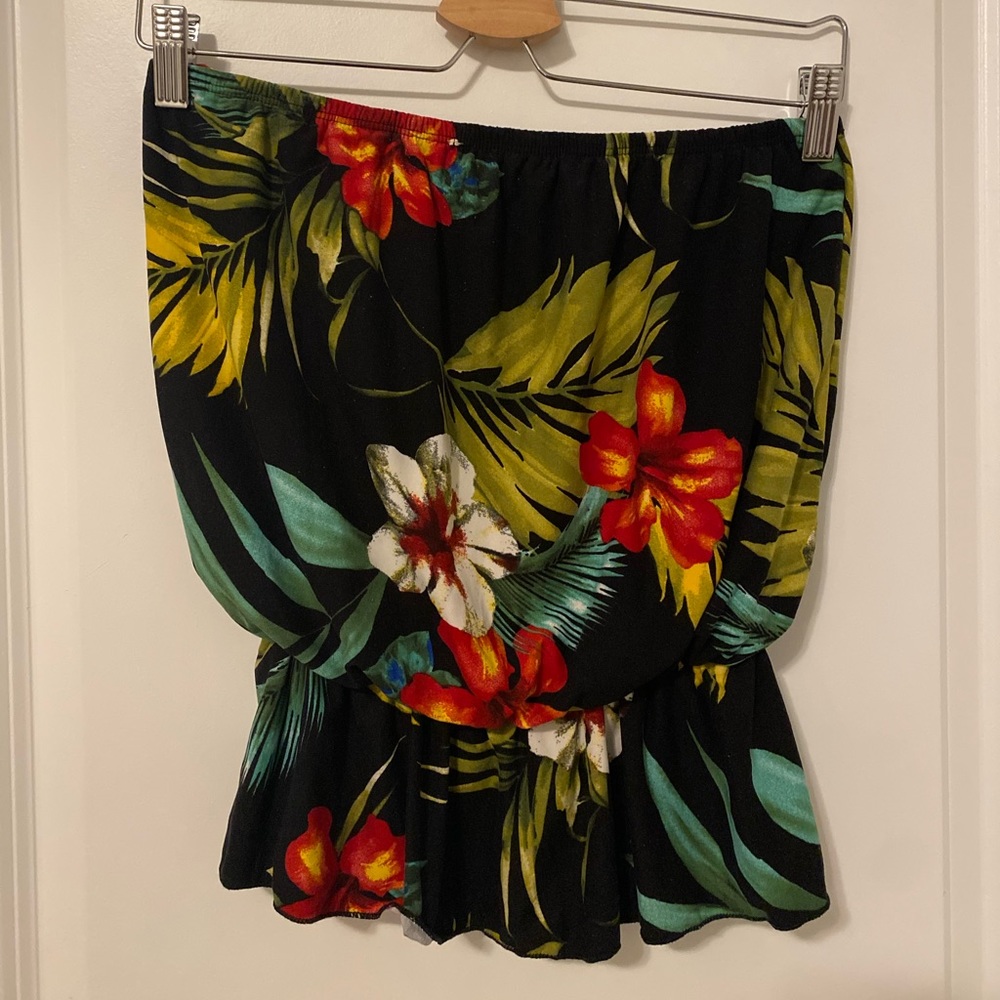 Strapless top